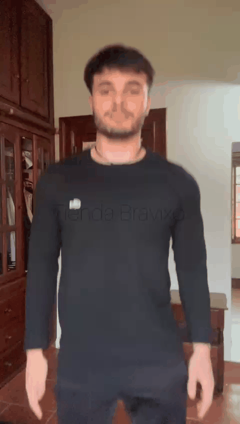 GIF: remeras Lacoste manga larga en uso